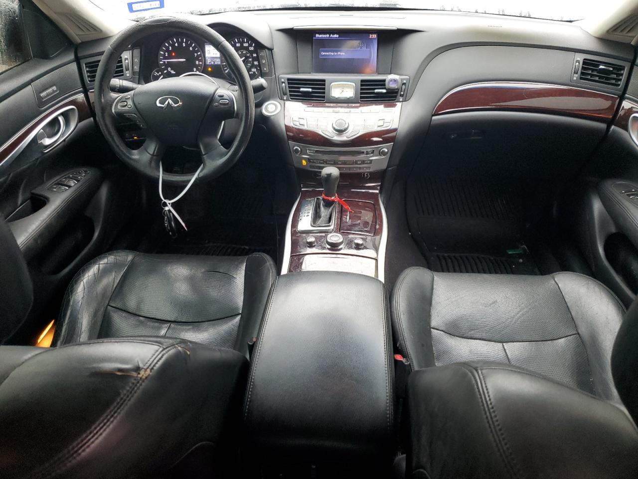 2013 Infiniti M - Image 8