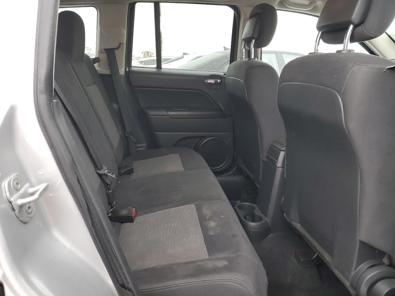 2012 Jeep Compass - Image 10