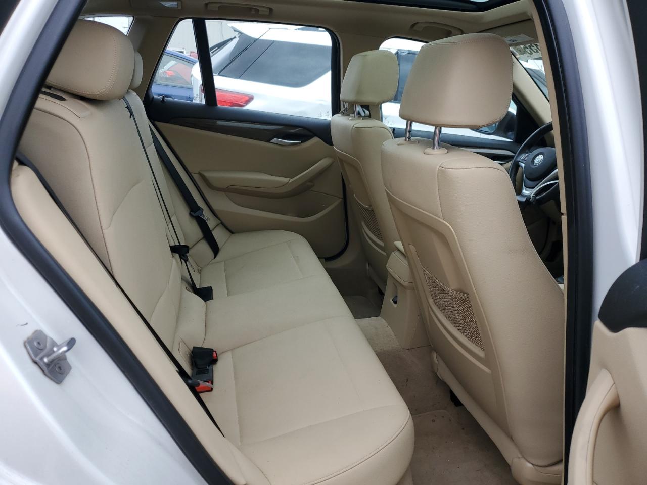 2015 BMW X1 - Image 11