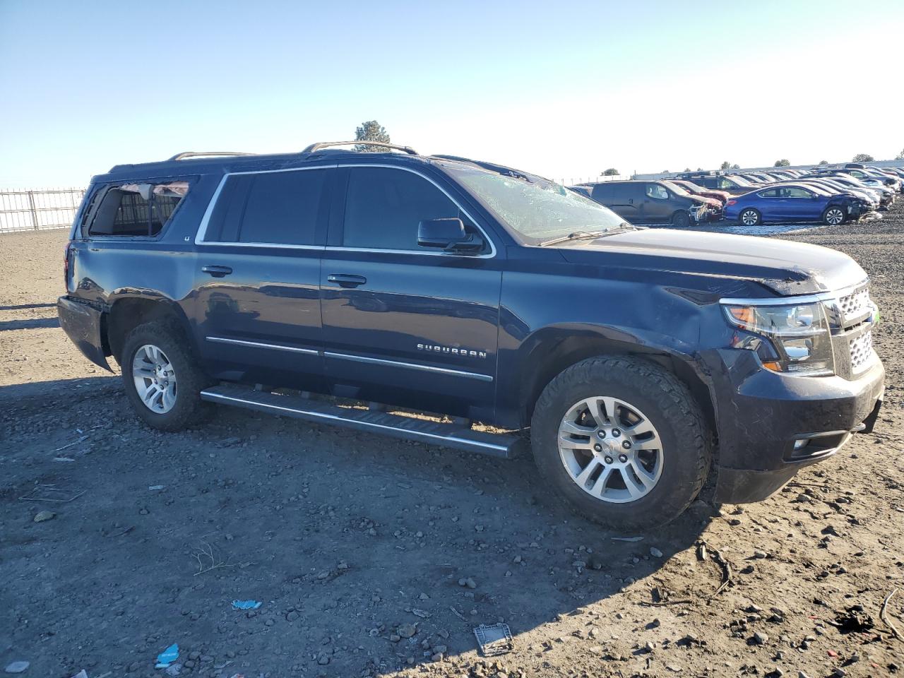 2017 Chevrolet Suburban - Image 4