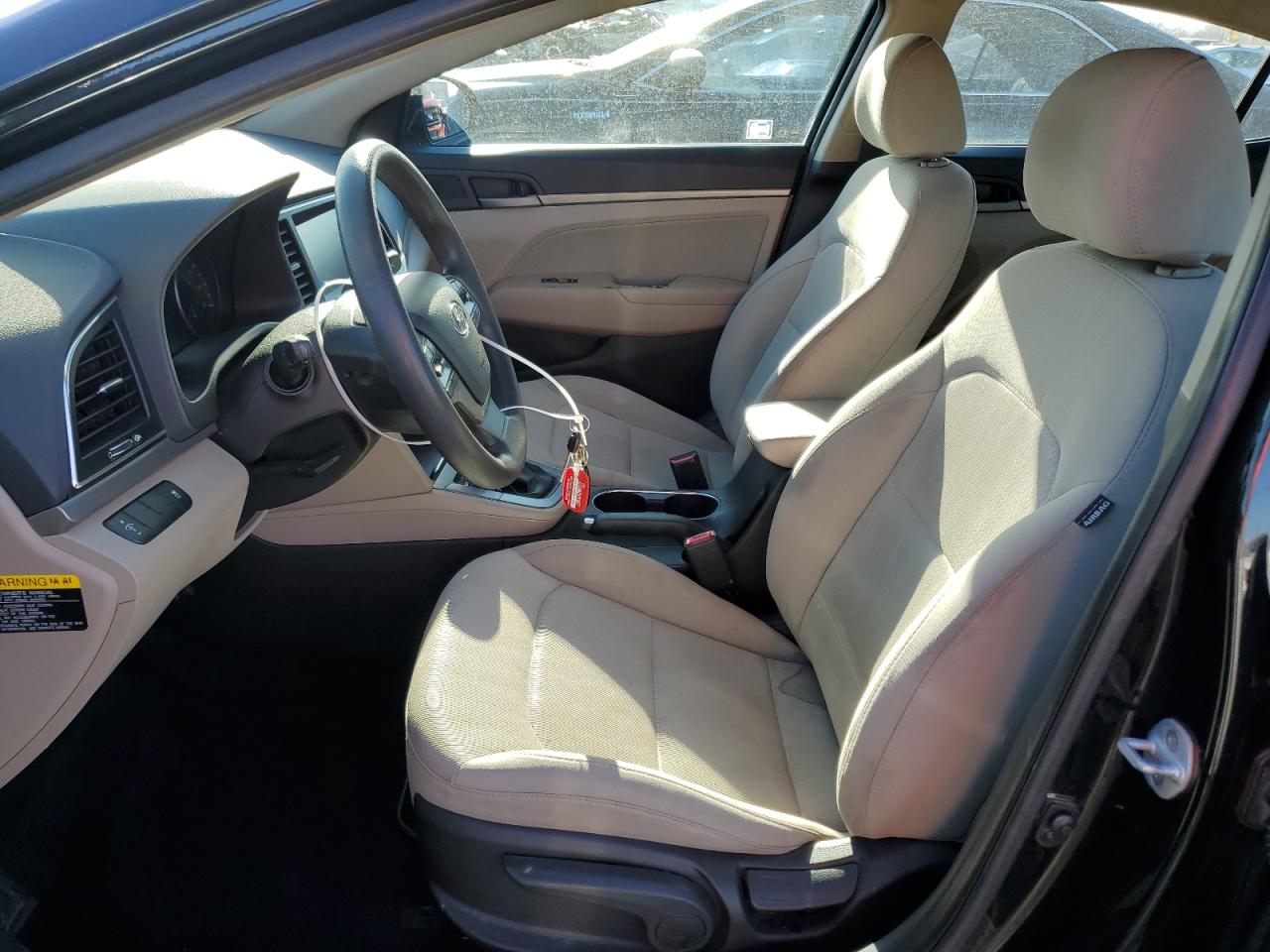 2017 Hyundai Elantra - Image 7