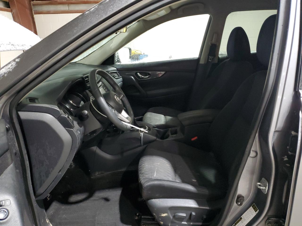 2017 Nissan Rogue - Image 7