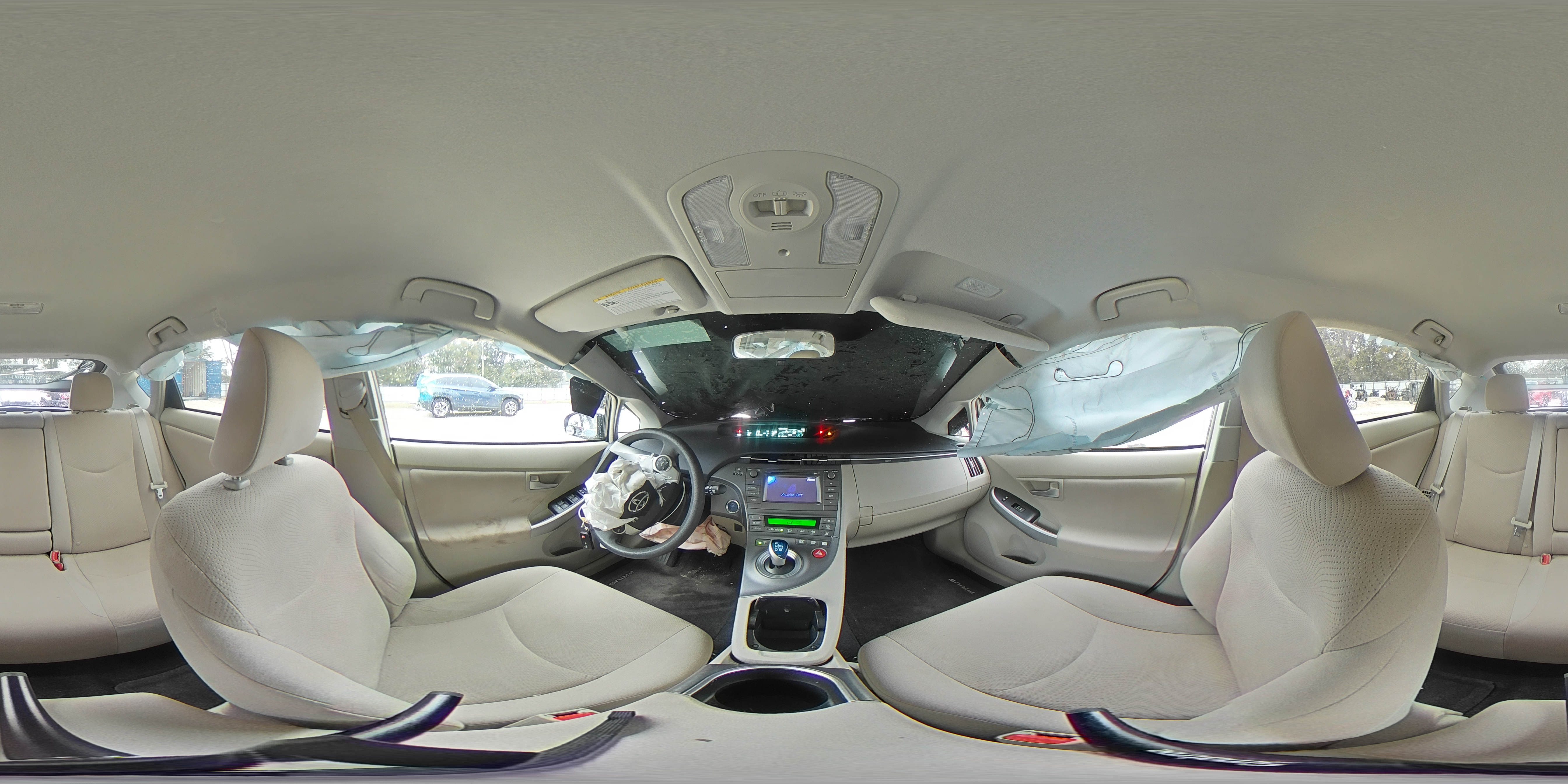 2015 Toyota Prius - Image 14