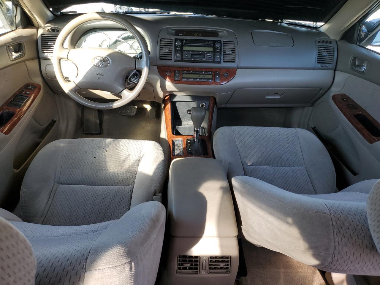 2003 Toyota Camry - Image 8