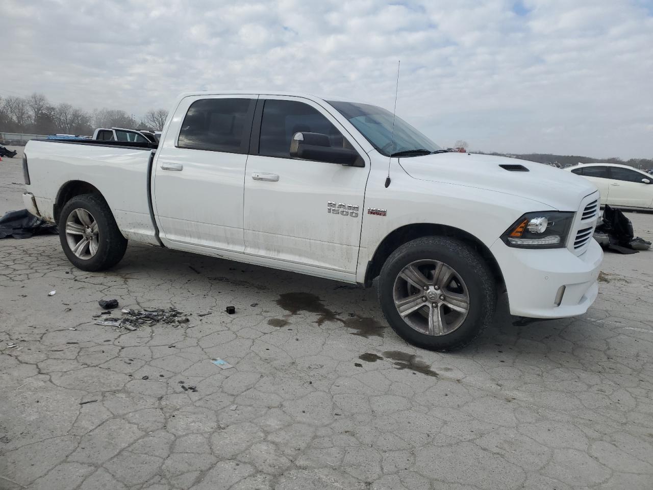 2014 RAM 1500 - Image 4