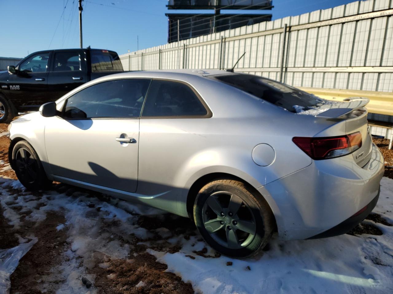 2011 Kia Forte - Image 2
