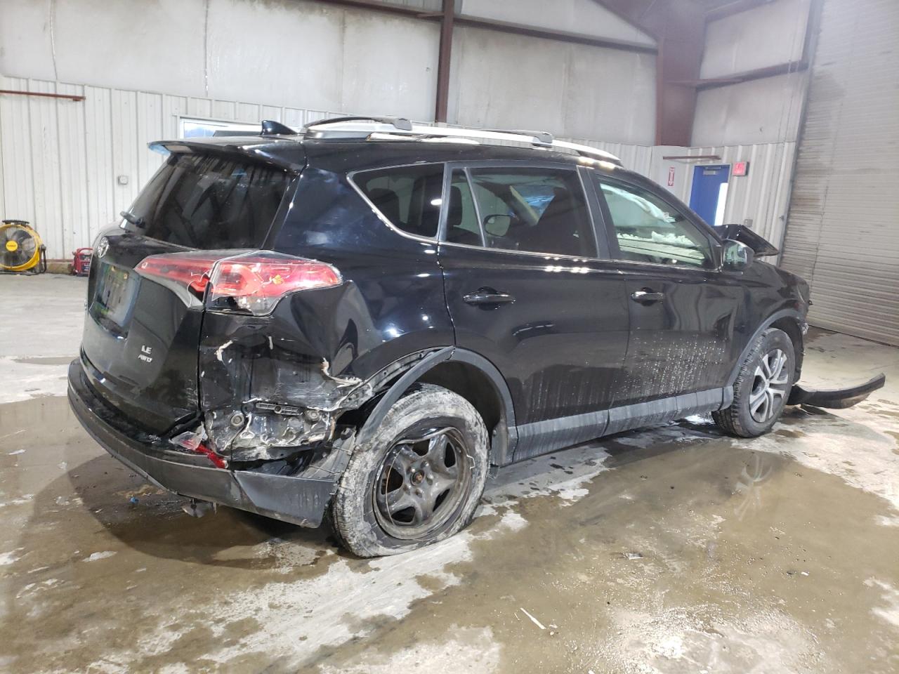 2016 Toyota RAV 4 - Image 3