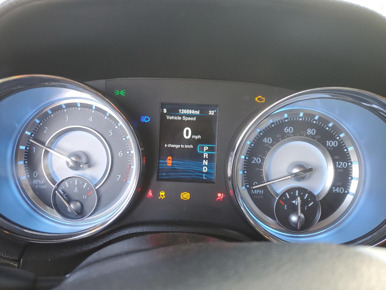 2014 Chrysler 300 - Image 9