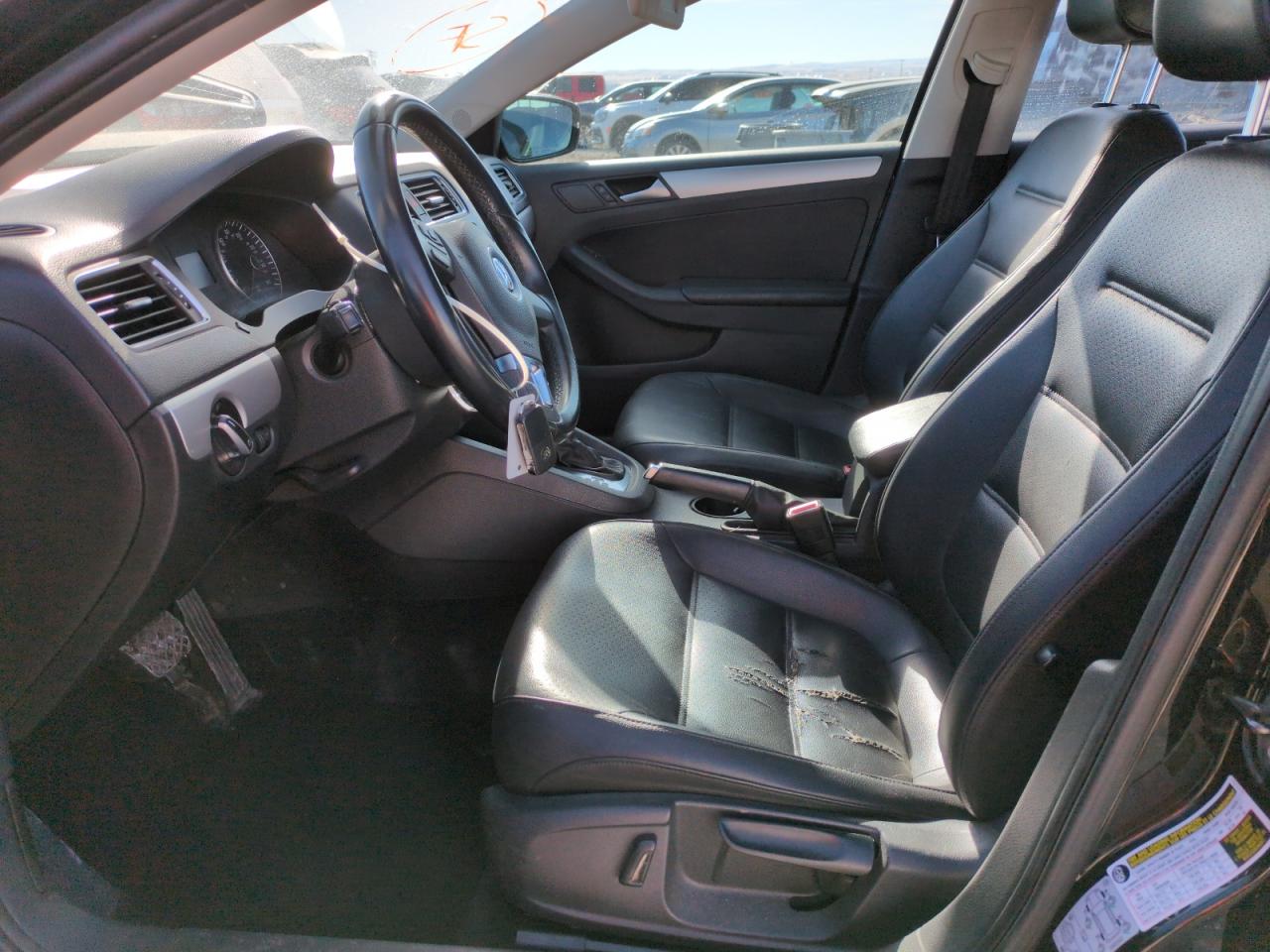 2014 Volkswagen Jetta - Image 7