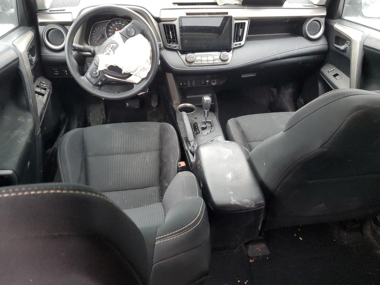 2015 Toyota RAV 4 - Image 8