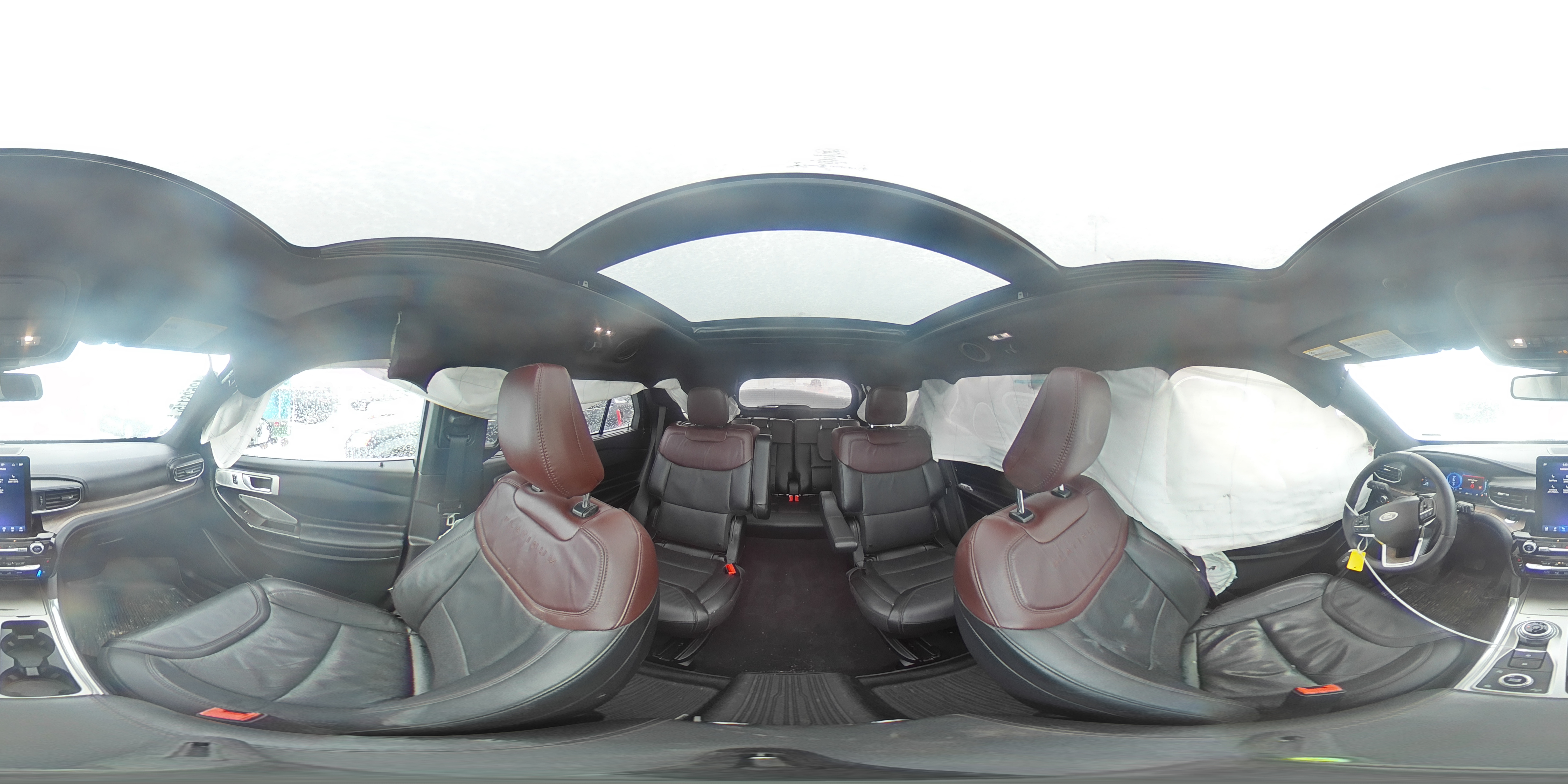 2022 Ford Explorer - Image 13
