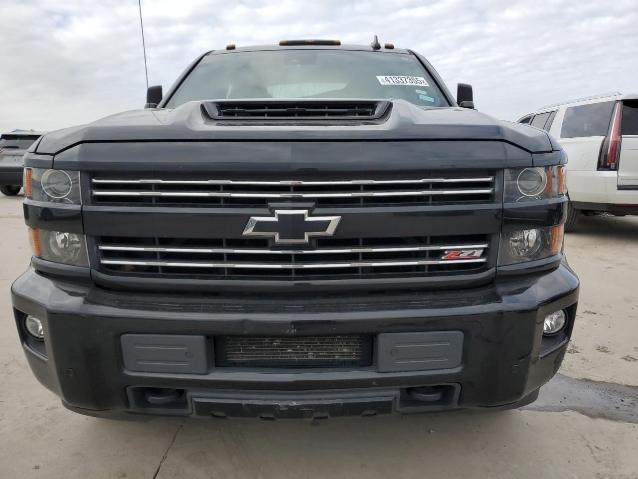 2019 Chevrolet Silverado - Image 5