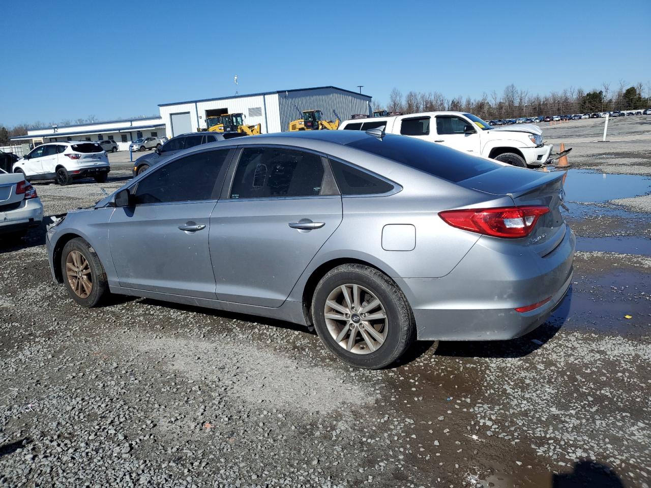 2016 Hyundai Sonata - Image 2