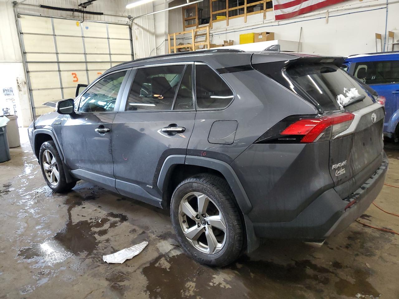2020 Toyota RAV 4 - Image 2