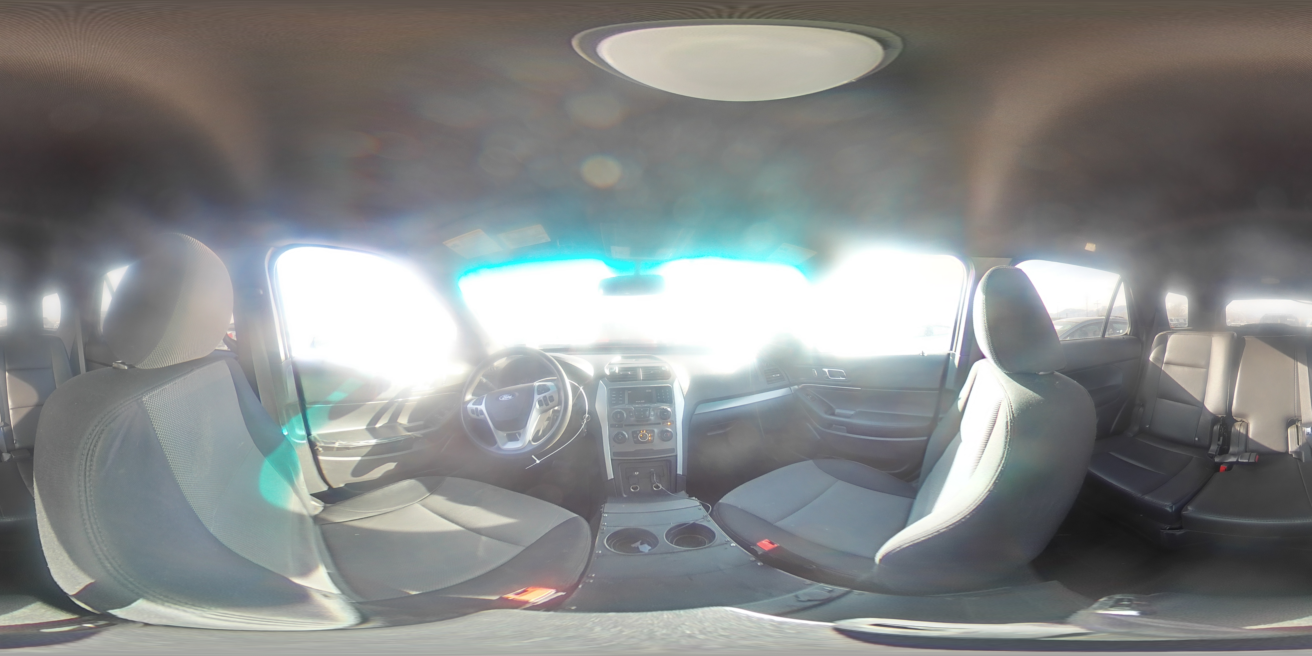 2015 Ford Explorer - Image 13