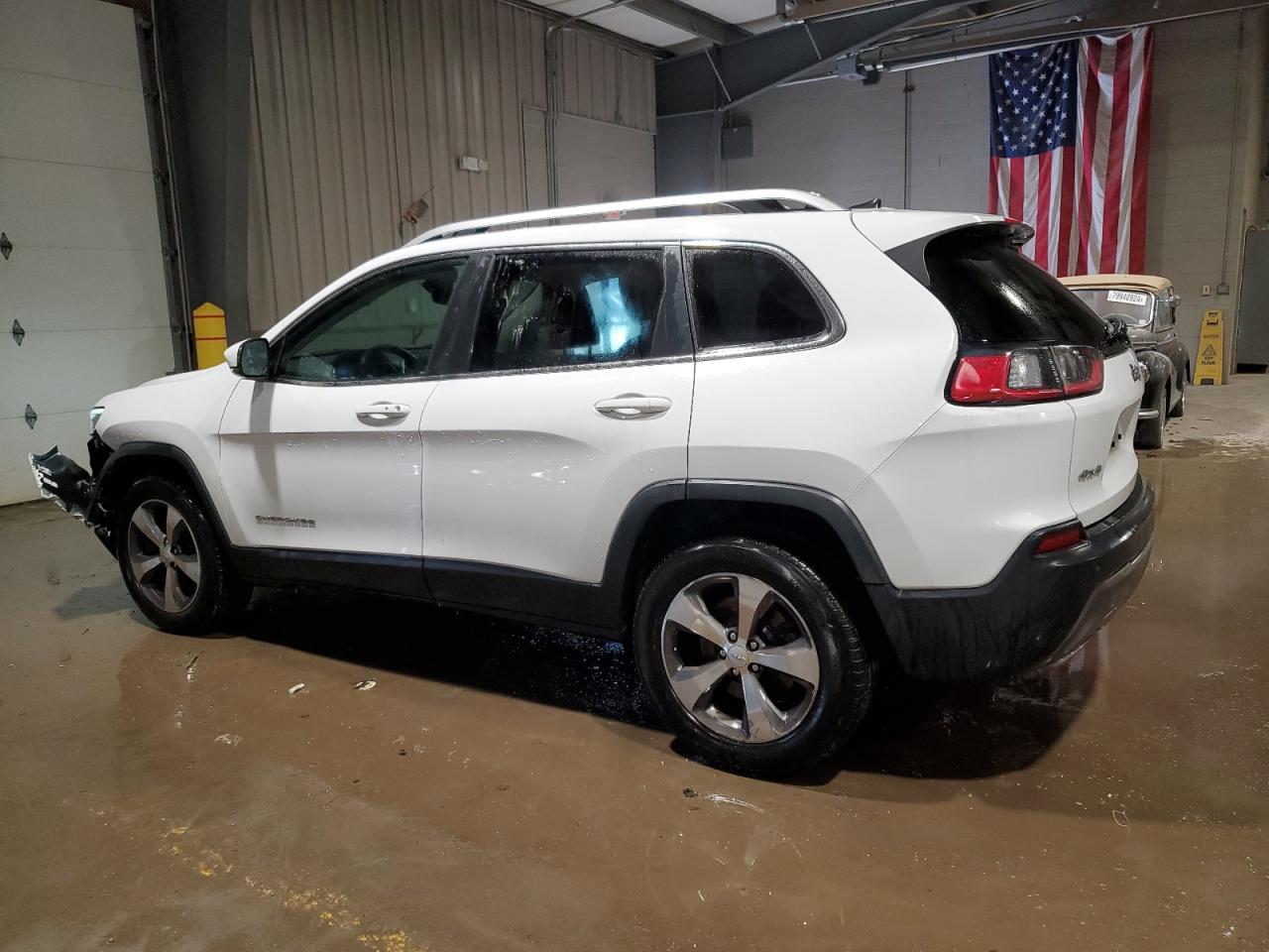 2019 Jeep Grand Cherokee - Image 2