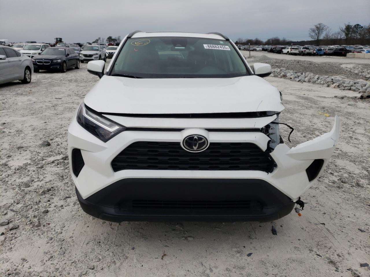 2024 Toyota RAV 4 - Image 5