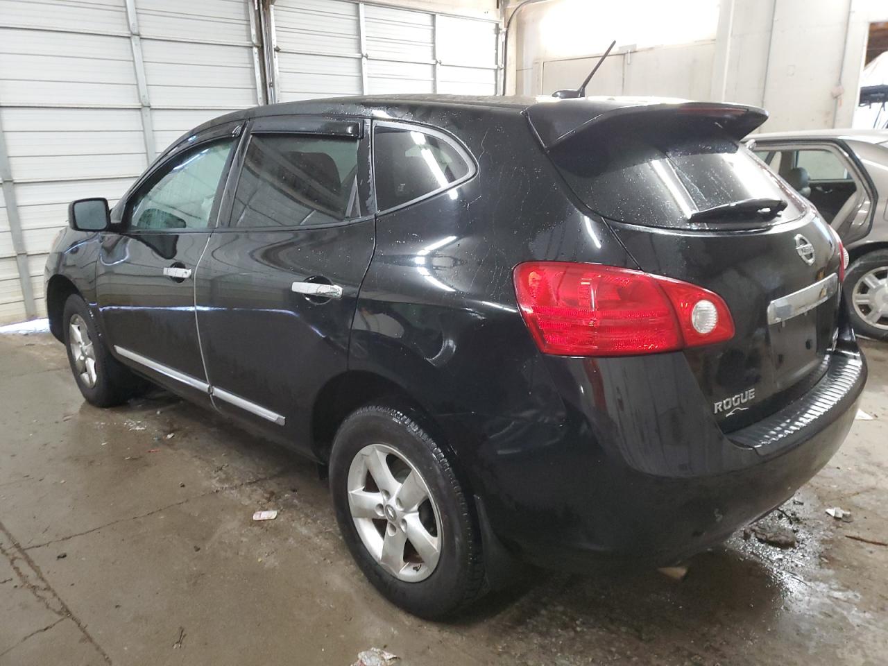 2013 Nissan Rogue - Image 2