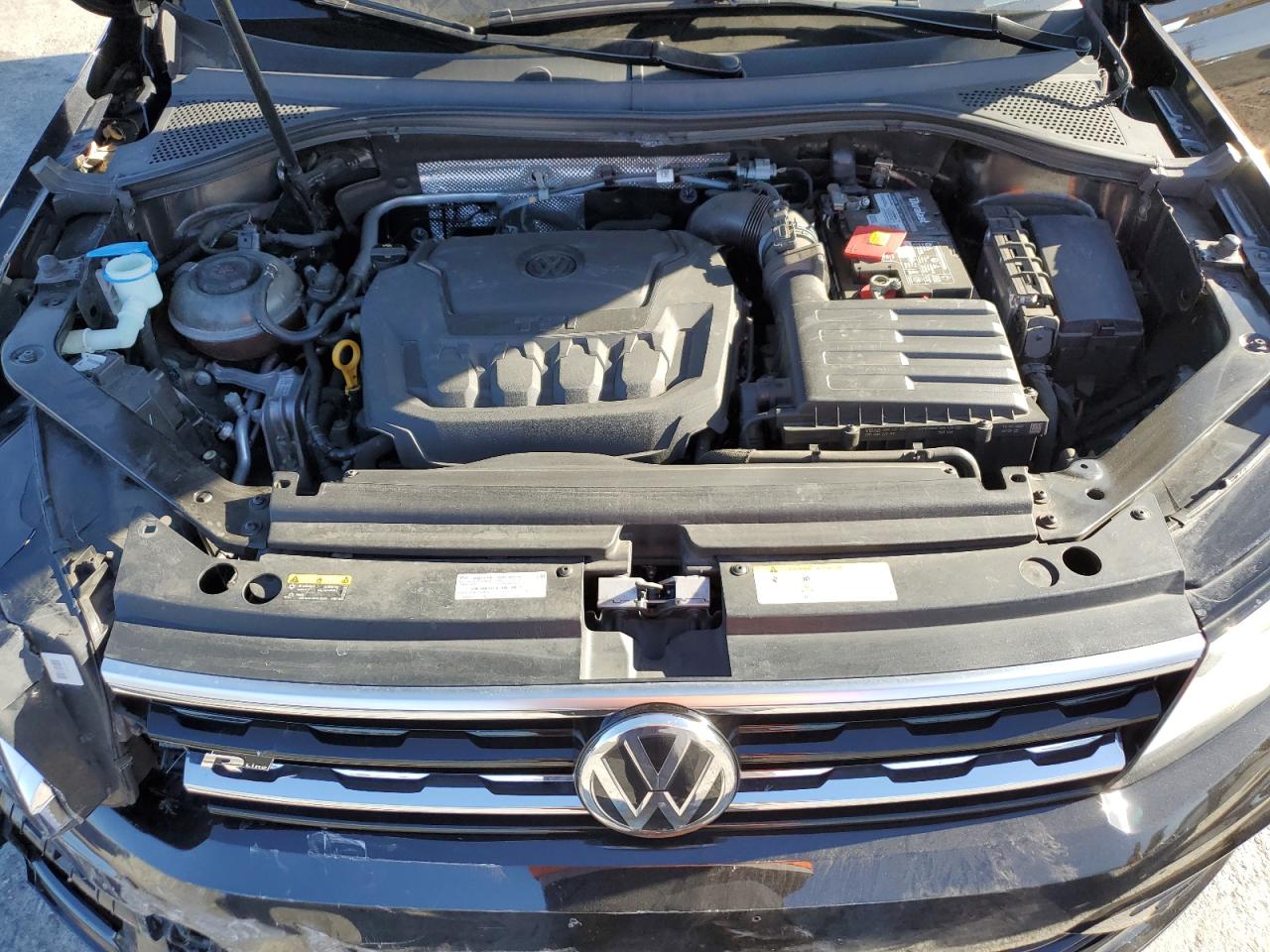 2020 Volkswagen Tiguan - Image 14