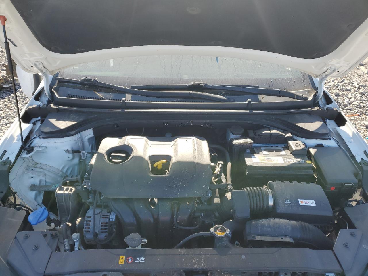 2019 Hyundai Elantra - Image 12