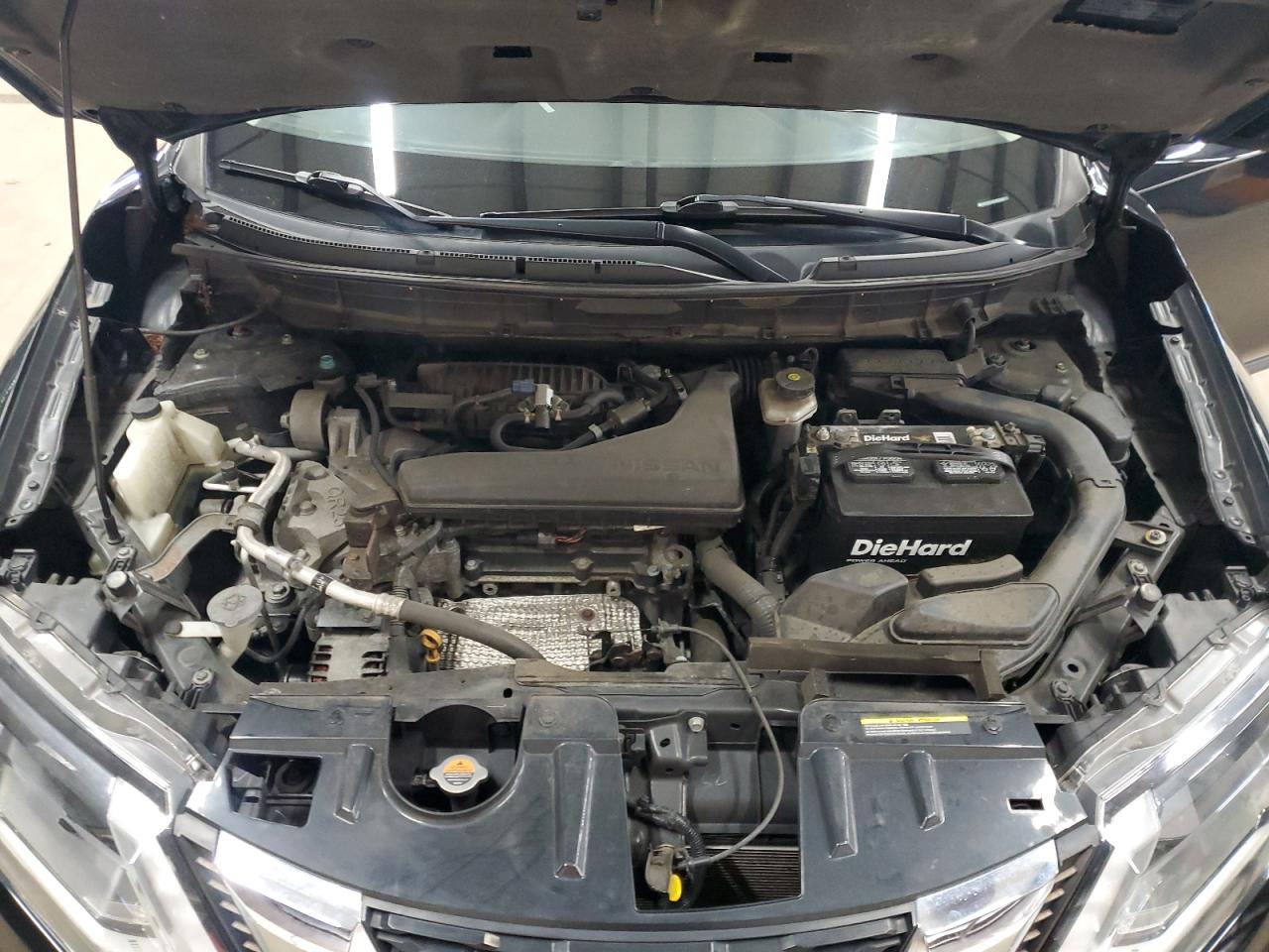 2020 Nissan Rogue - Image 12