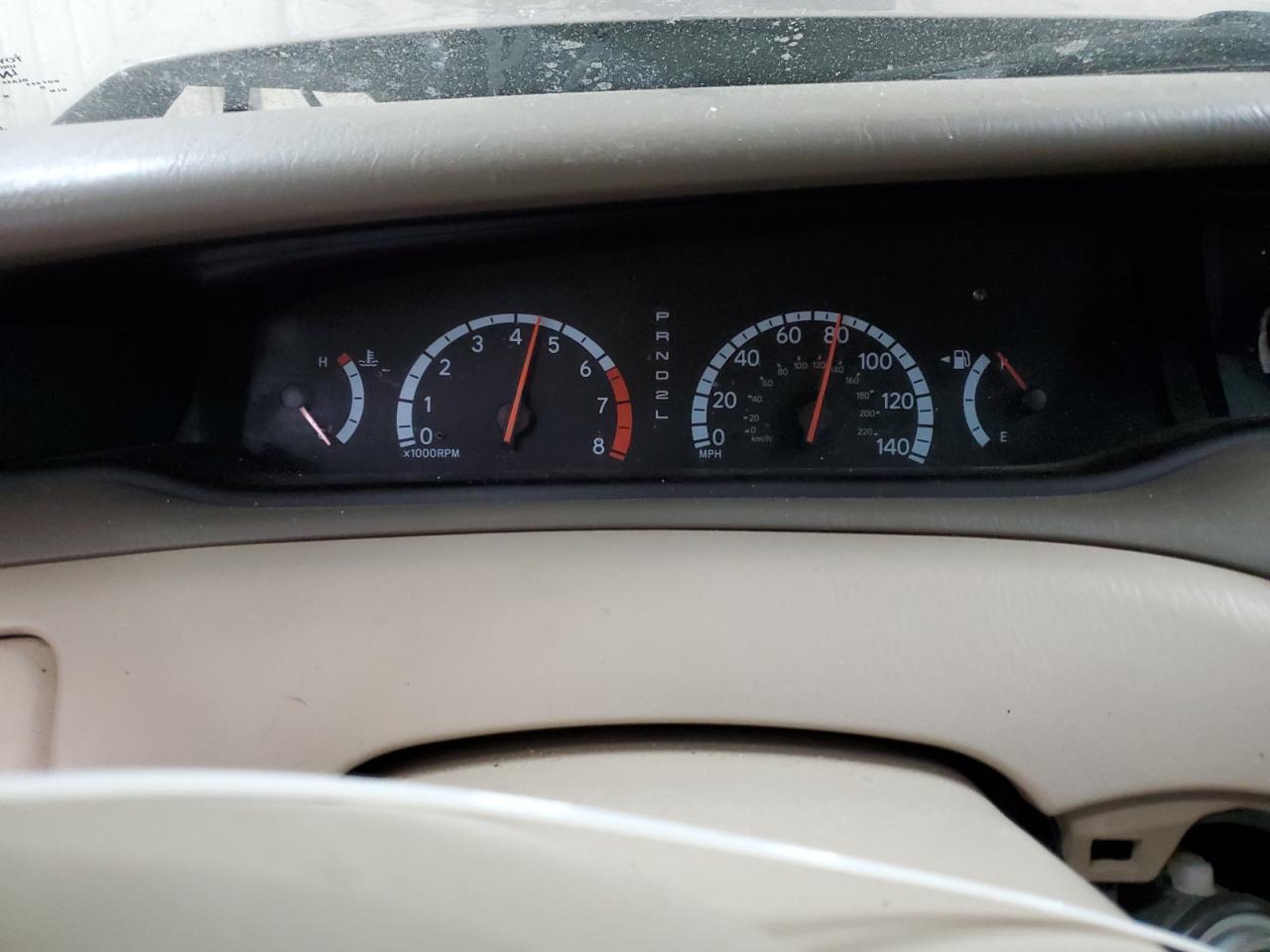 2000 Toyota Avalon - Image 9