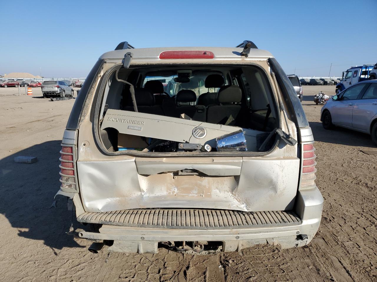 2005 Mercury Mountaineer - Image 6