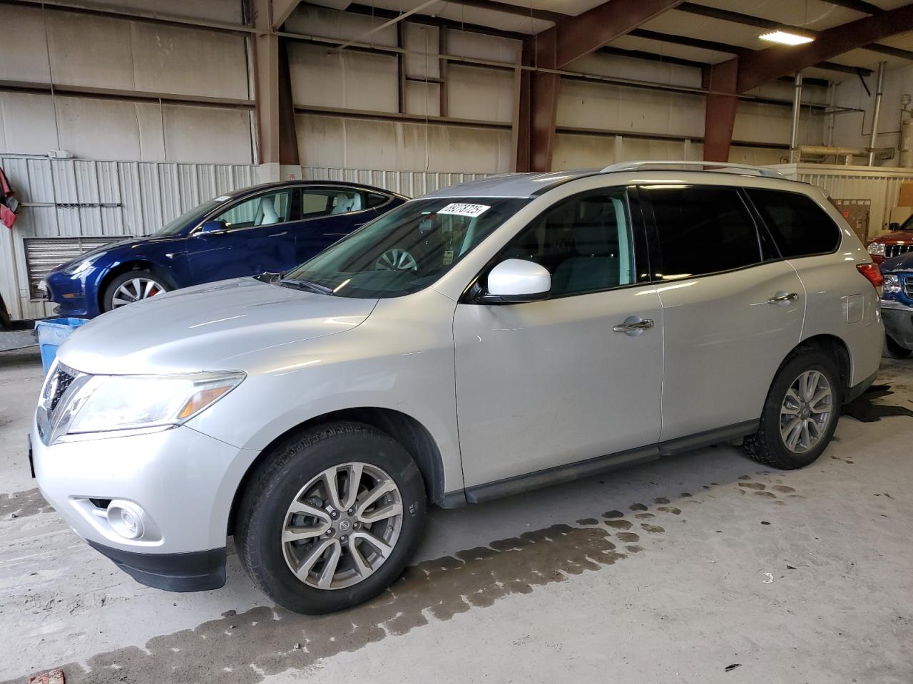 2013 Nissan Pathfinder - Image 1