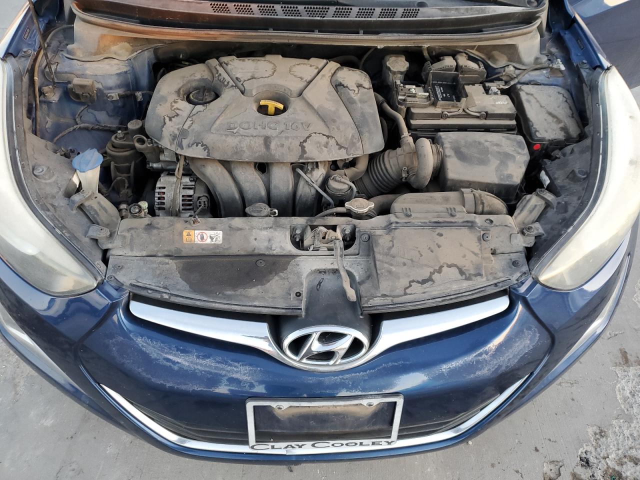 2016 Hyundai Elantra - Image 11