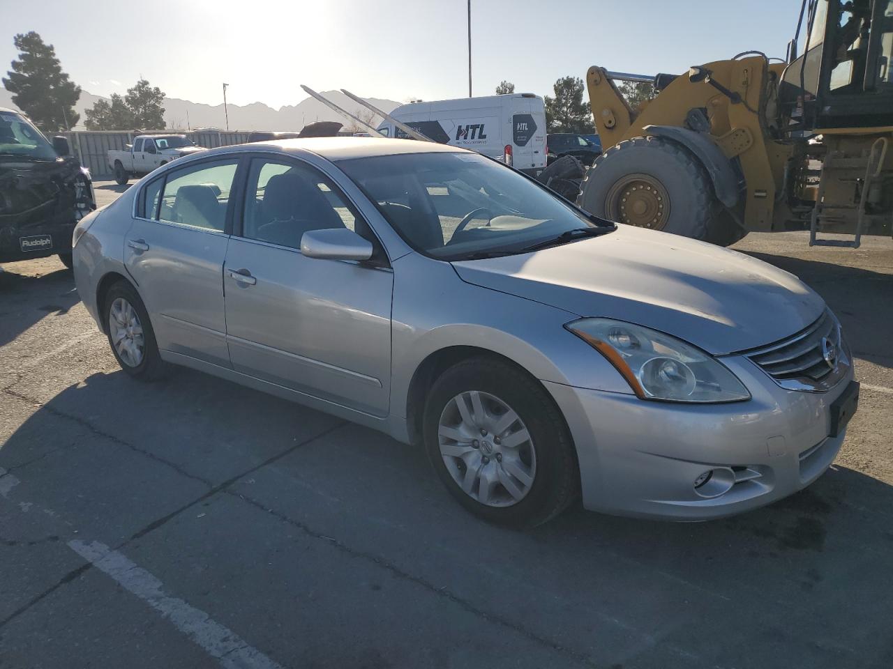 2012 Nissan Altima - Image 4