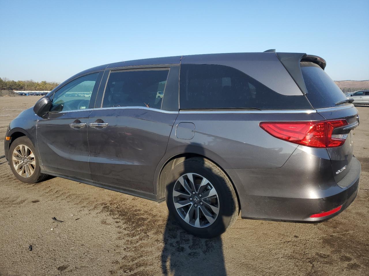 2024 Honda Odyssey - Image 2