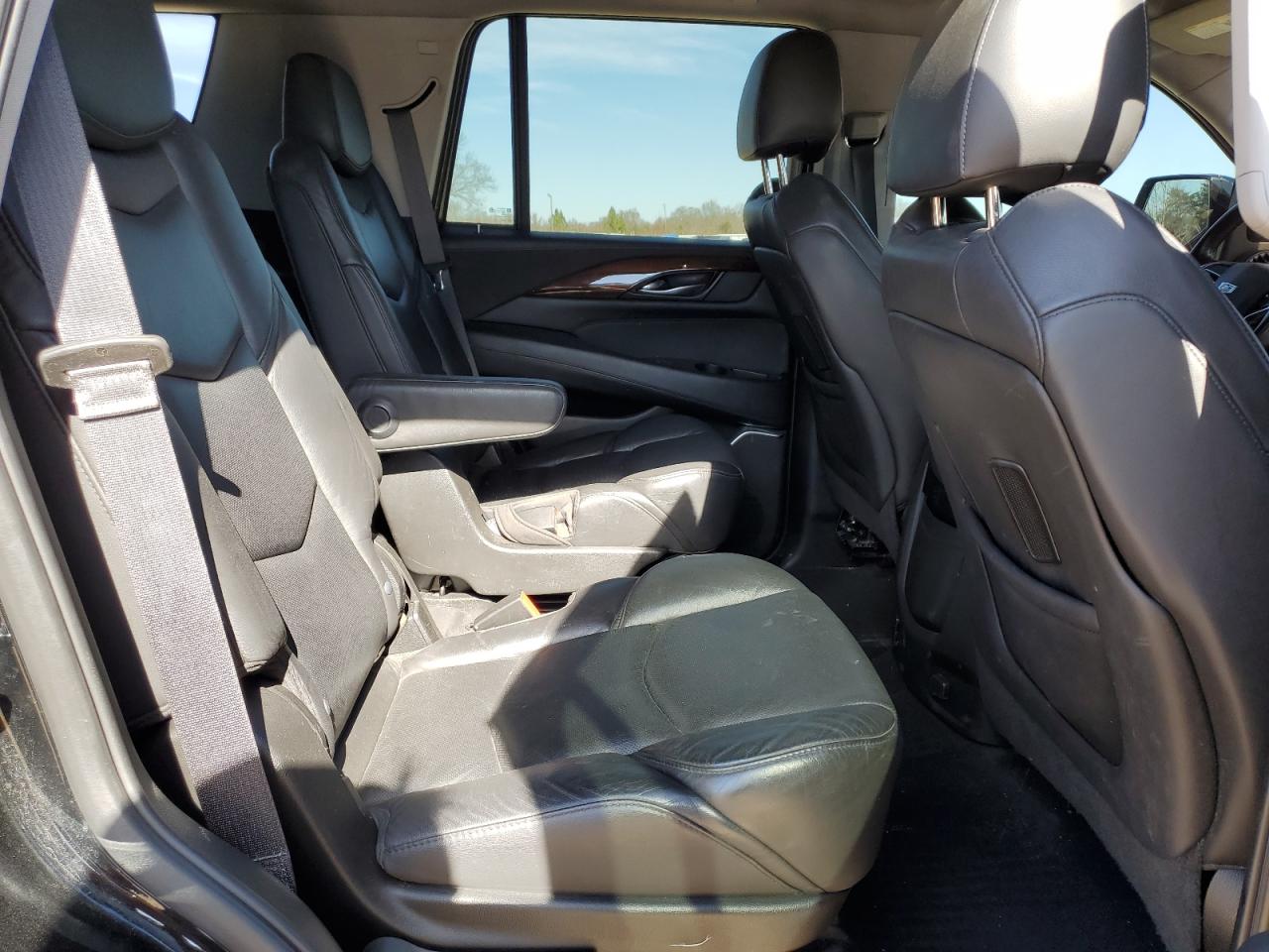 2019 Cadillac Escalade - Image 12