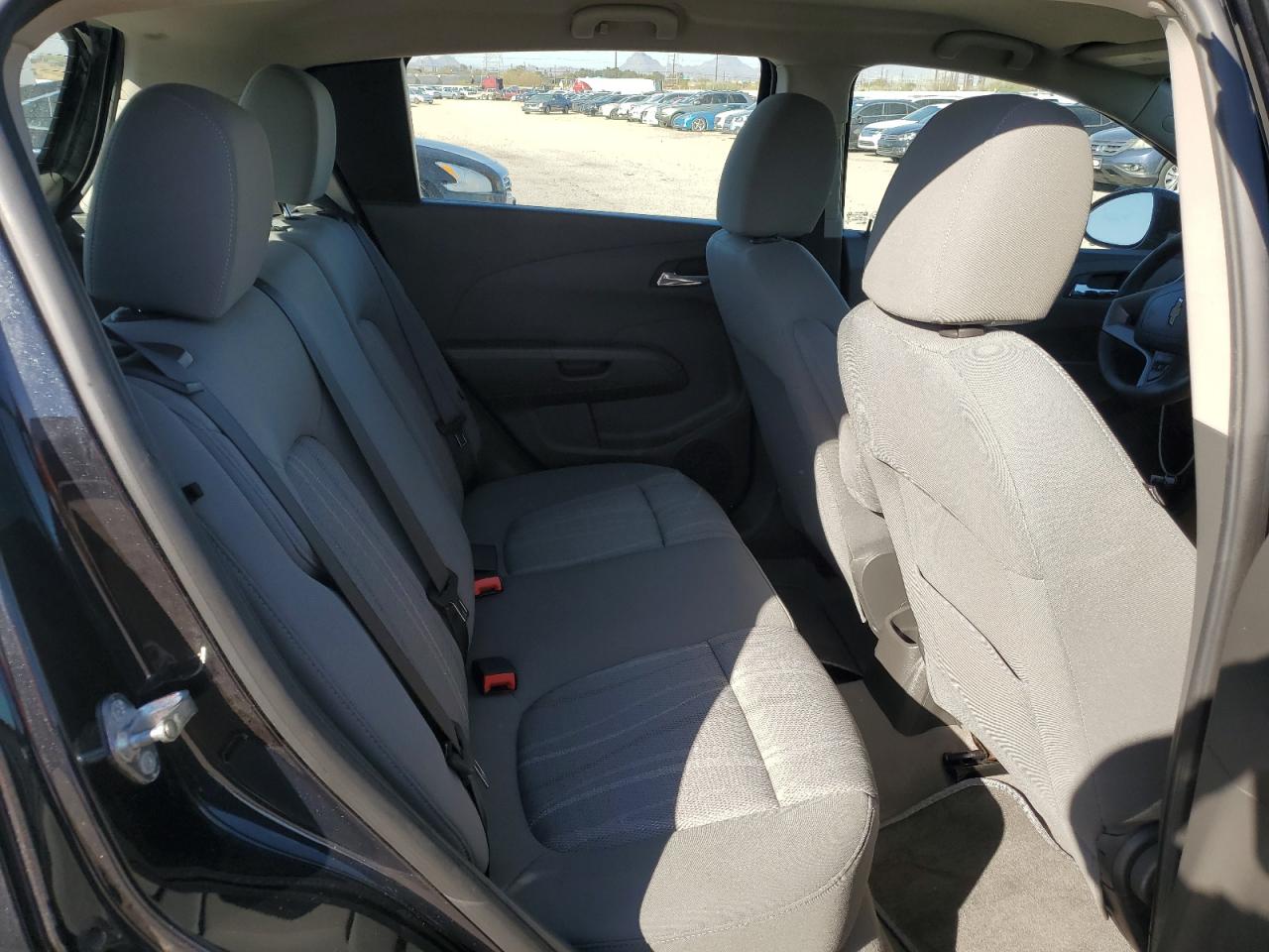 2015 Chevrolet Sonic - Image 10