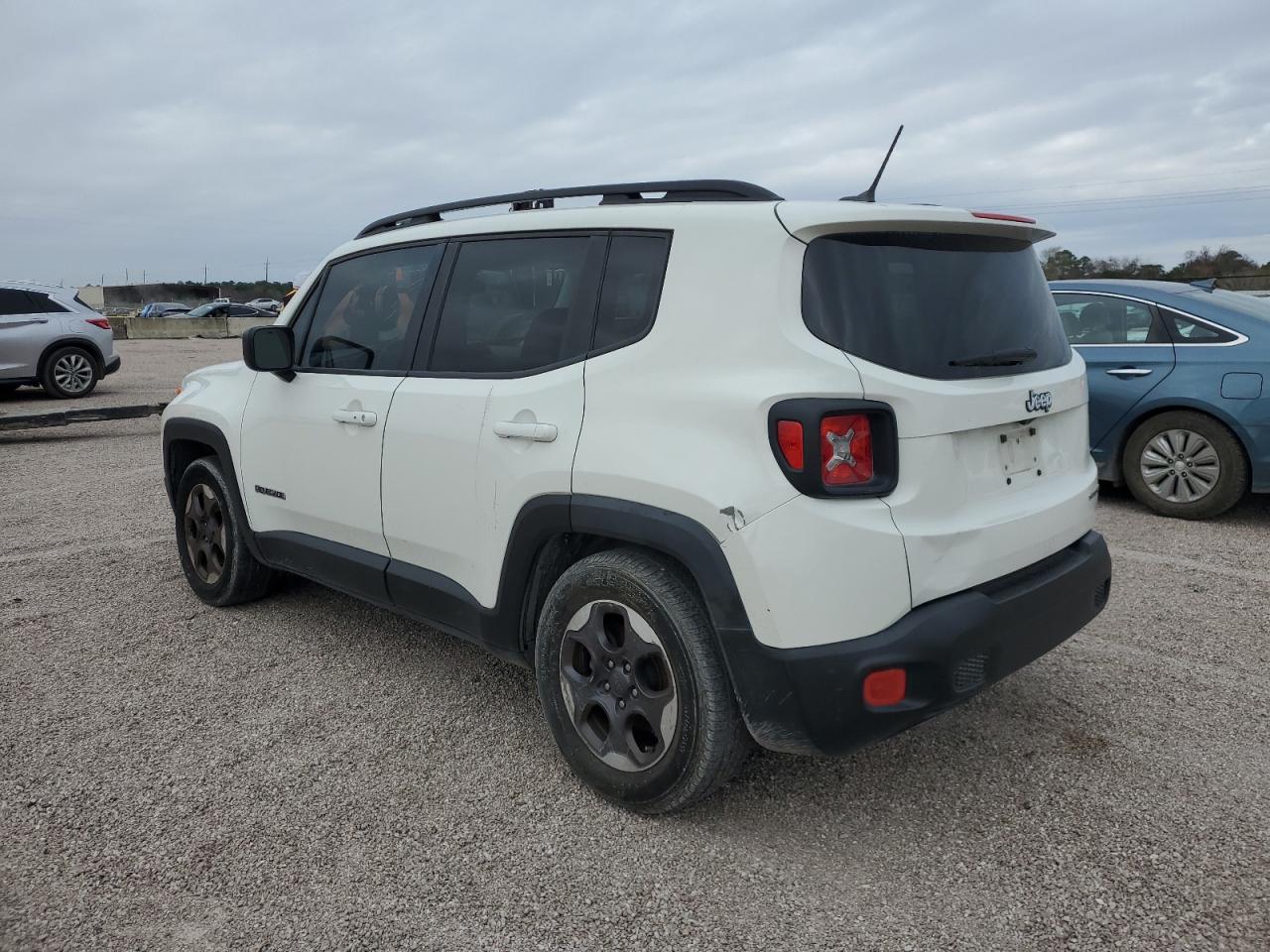 VIN ZACCJAABXHPF74336 2017 JEEP RENEGADE no.2