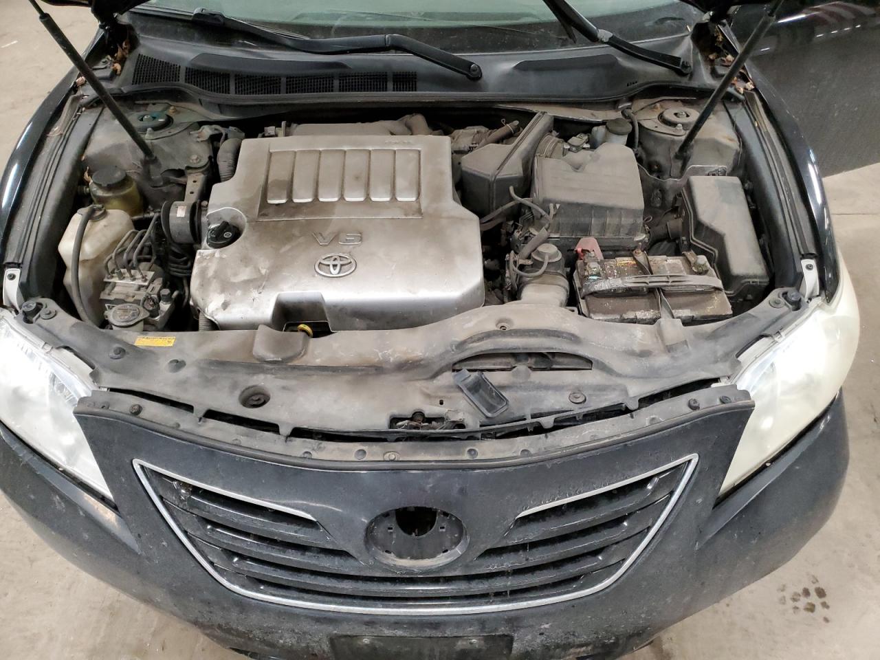 2008 Toyota Camry - Image 11