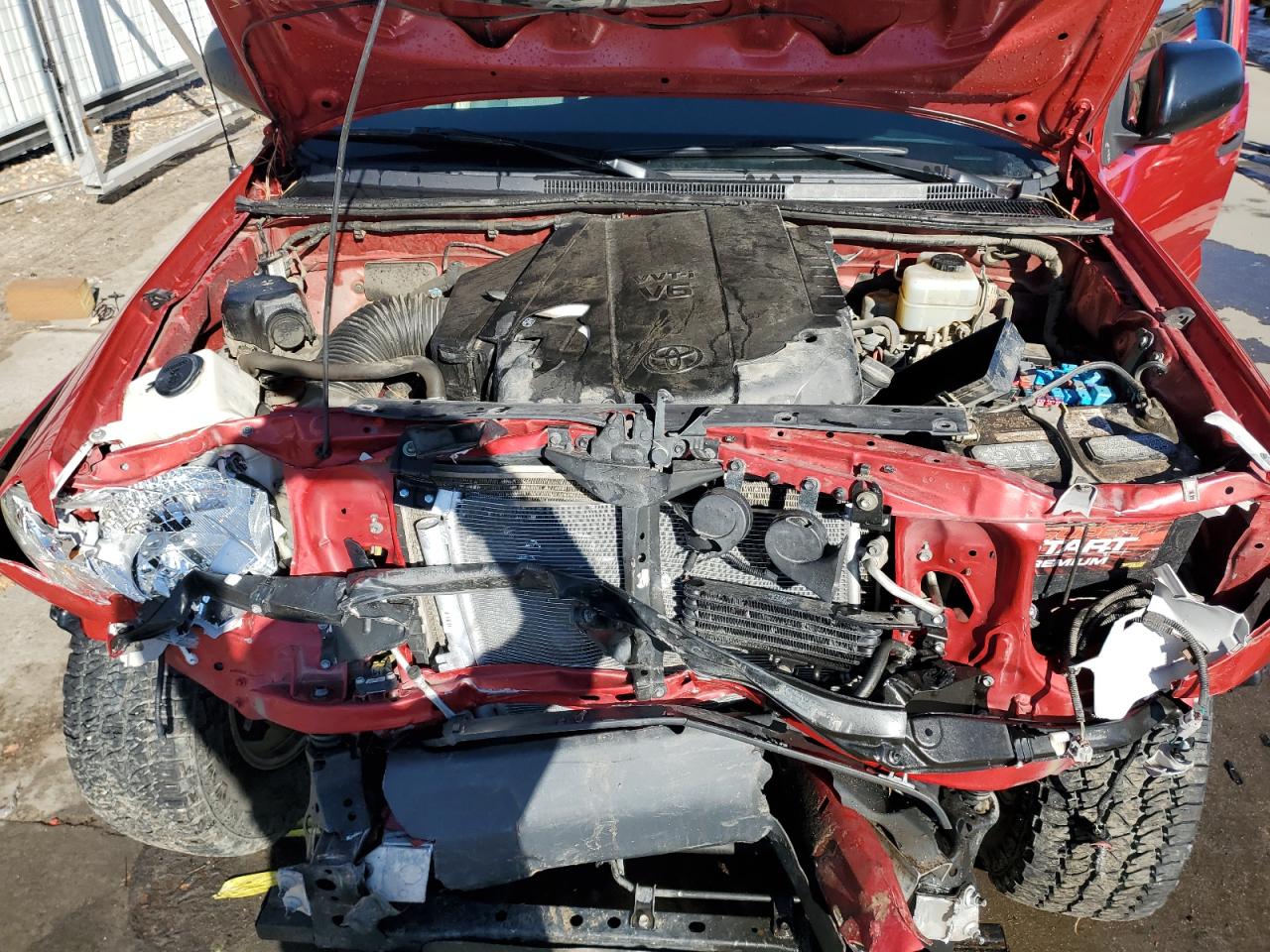 2015 Toyota Tacoma - Image 11