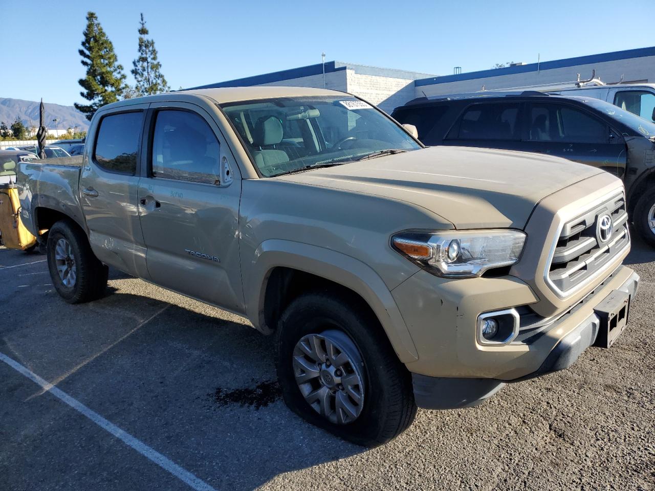 2016 Toyota Tacoma - Image 4
