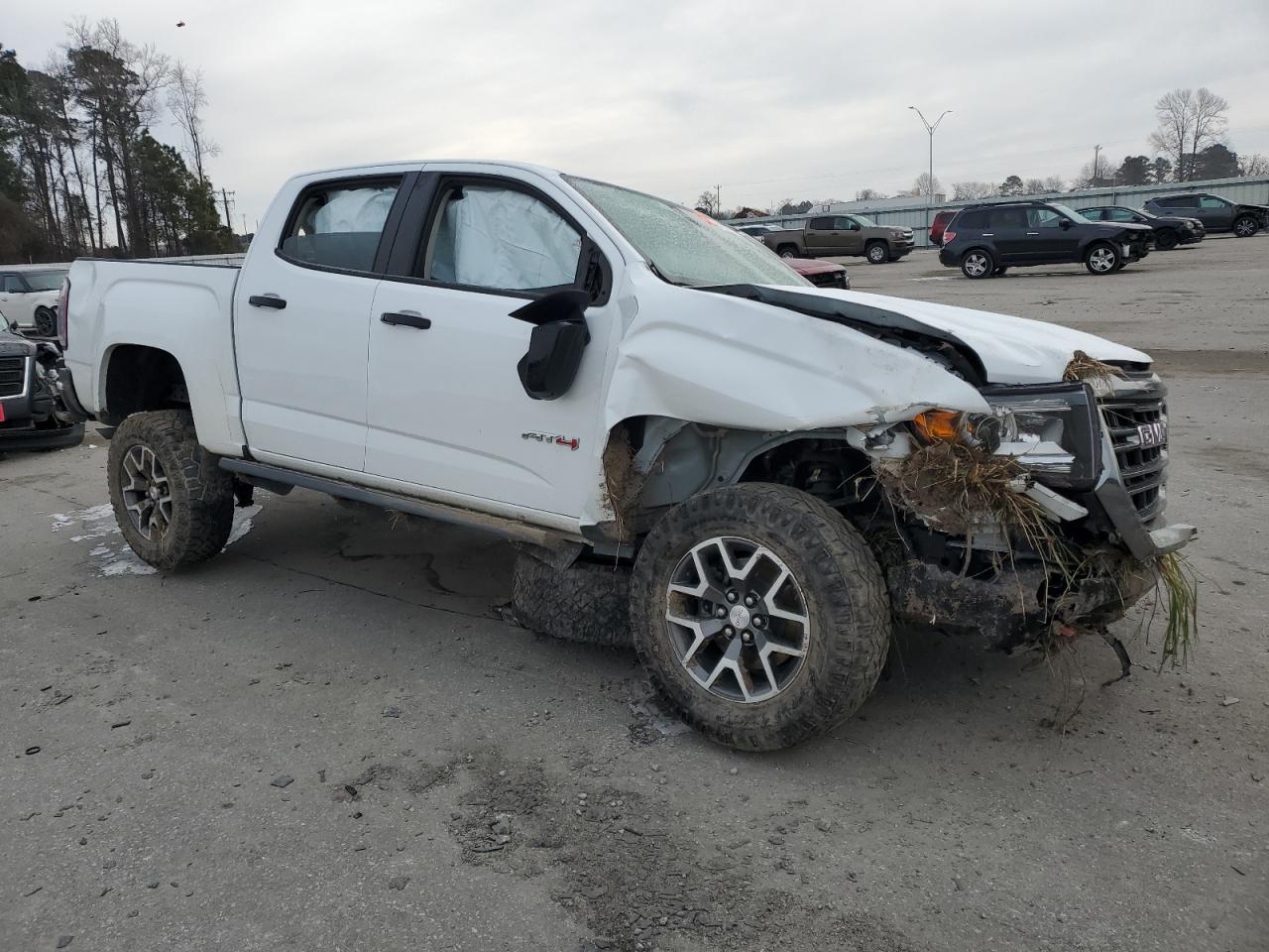 2022 GMC Canyon - Image 4