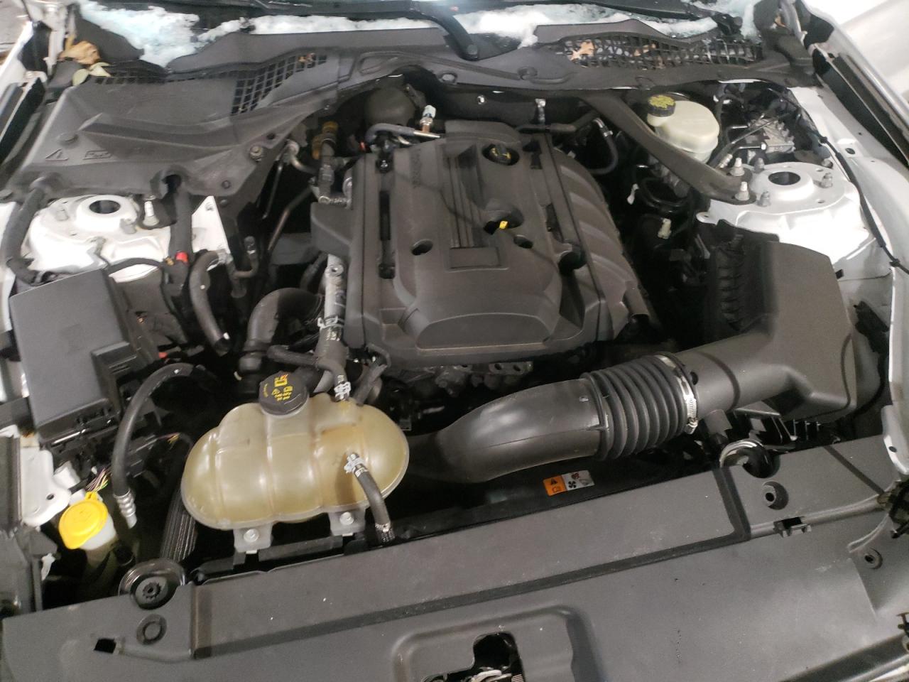 2016 Ford Mustang - Image 11
