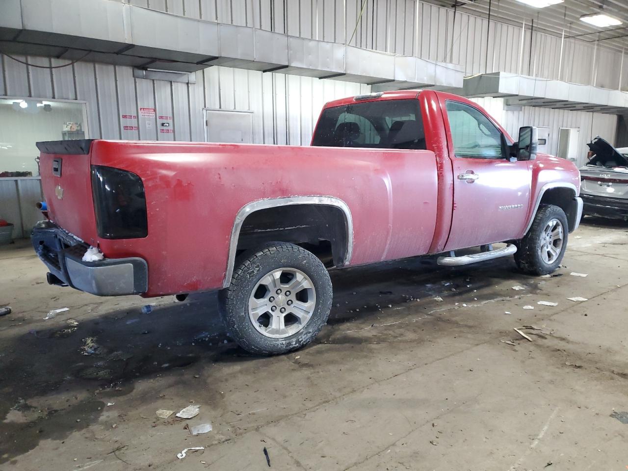 2012 Chevrolet Silverado - Image 3