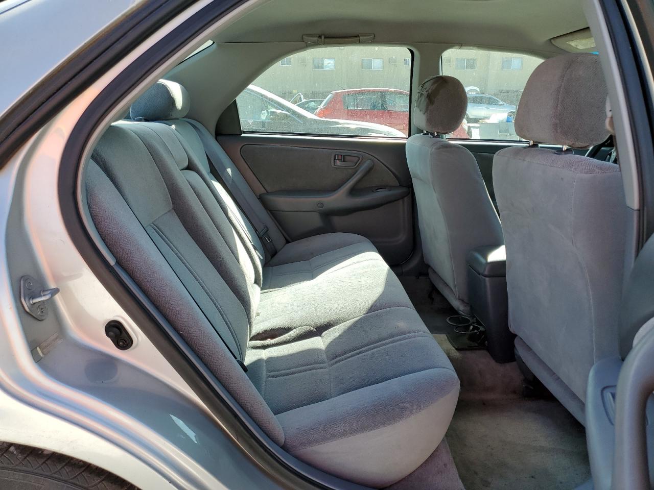 2001 Toyota Camry - Image 10