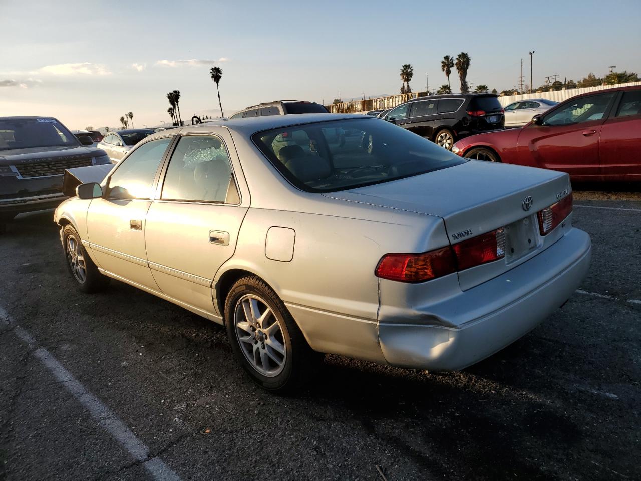 2000 Toyota Camry - Image 2