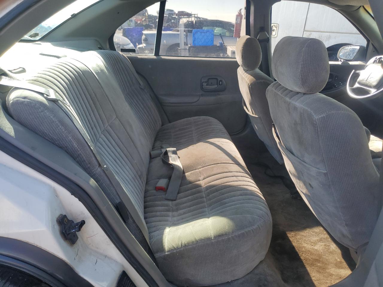 2001 Chevrolet Lumina - Image 10