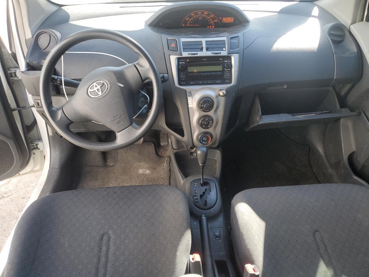 2009 Toyota Yaris - Image 8