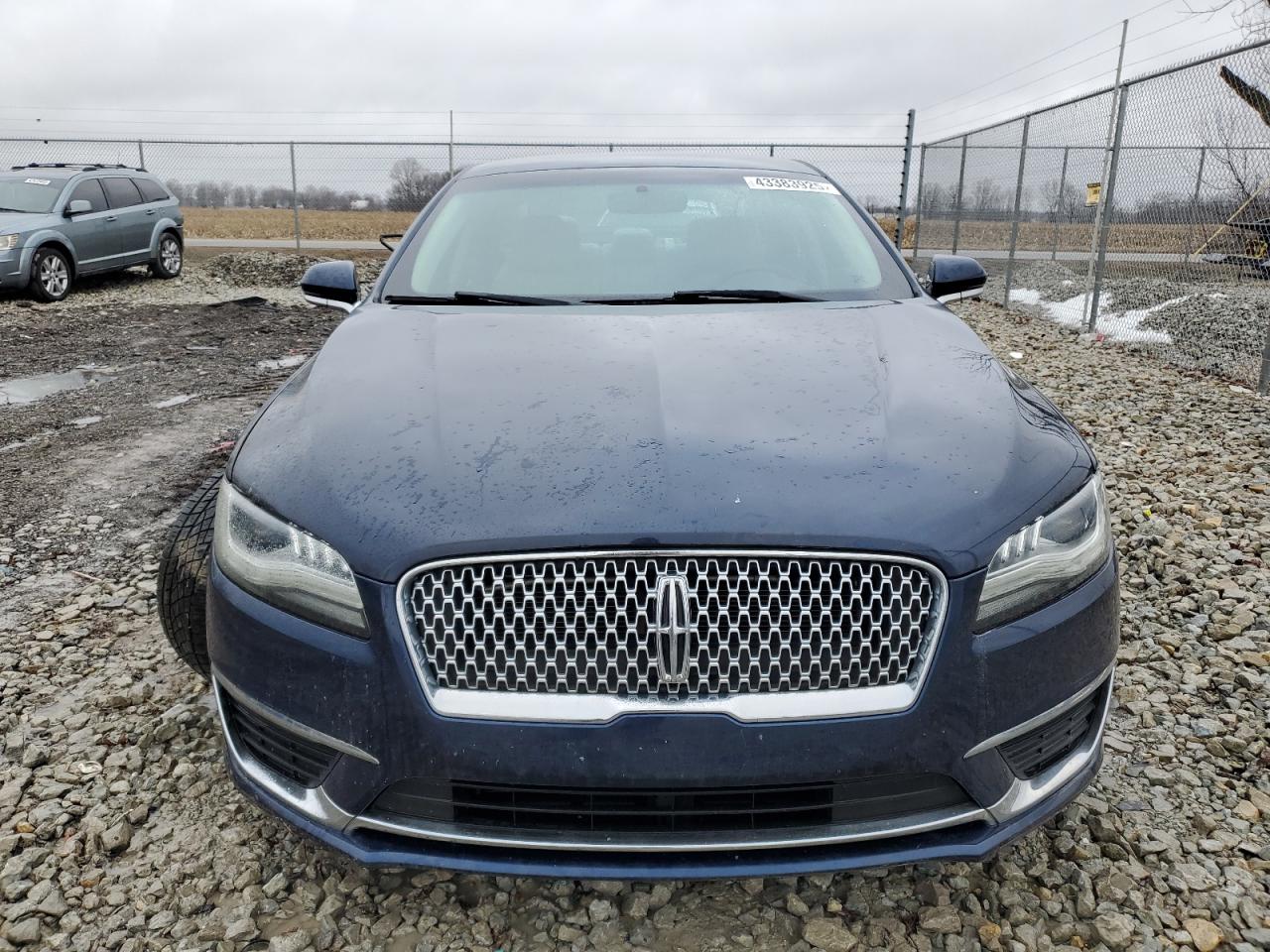 2017 Lincoln MKZ - Image 5