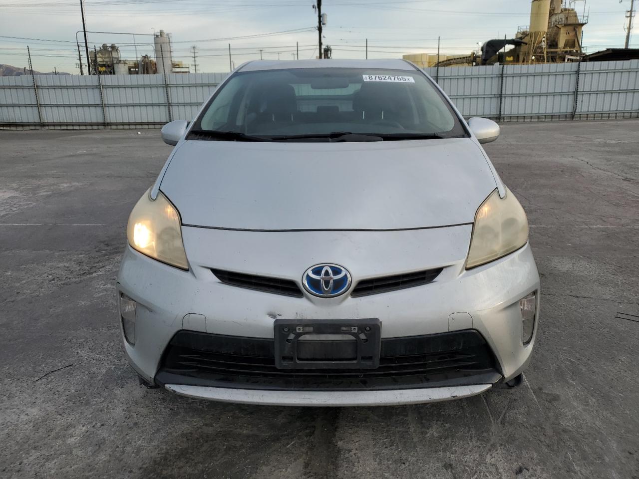 VIN JTDKN3DU4F1875545 2015 TOYOTA PRIUS no.5