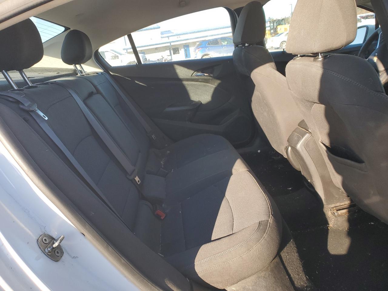2017 Chevrolet Cruze - Image 10