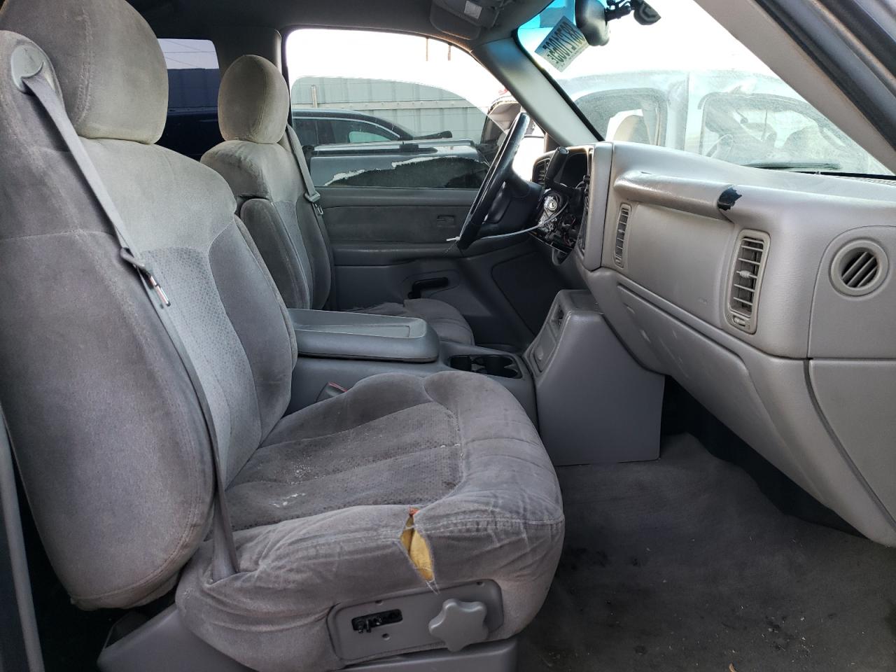 2000 Chevrolet Silverado - Image 7