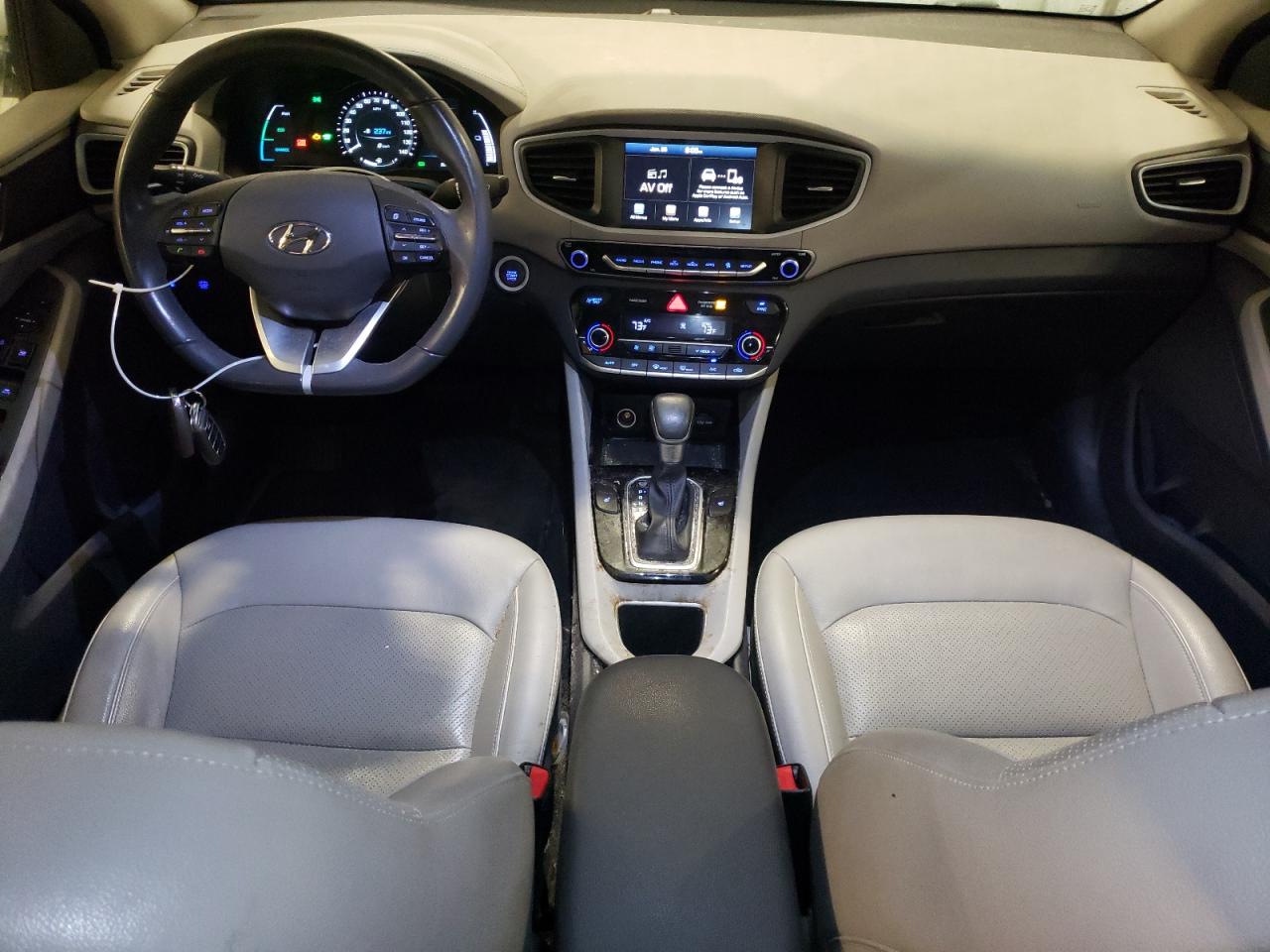 2017 Hyundai IONIQ - Image 8