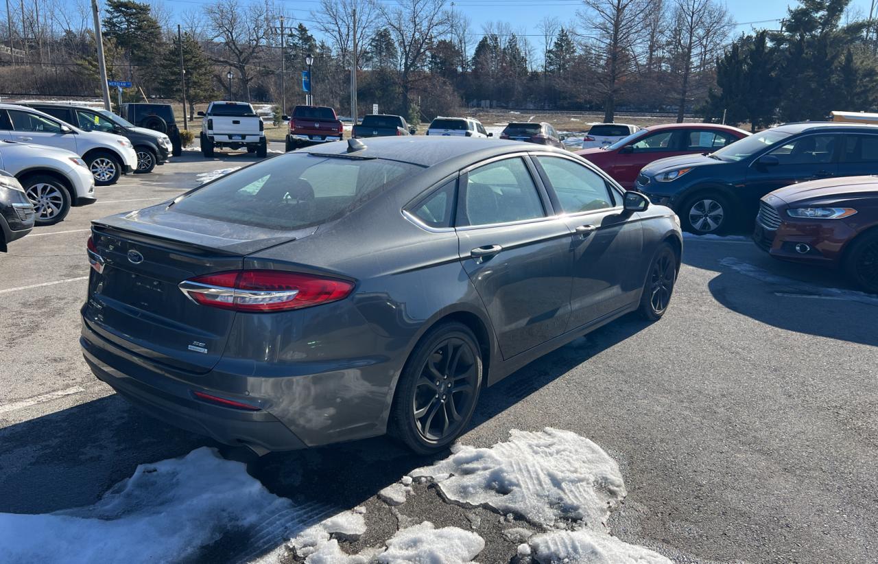2019 Ford Fusion - Image 4